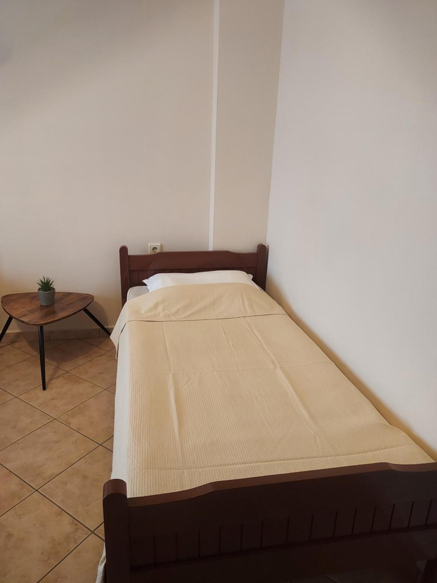 Διαμέρισμα Μεντησ Igoemenitsa Buitenkant foto