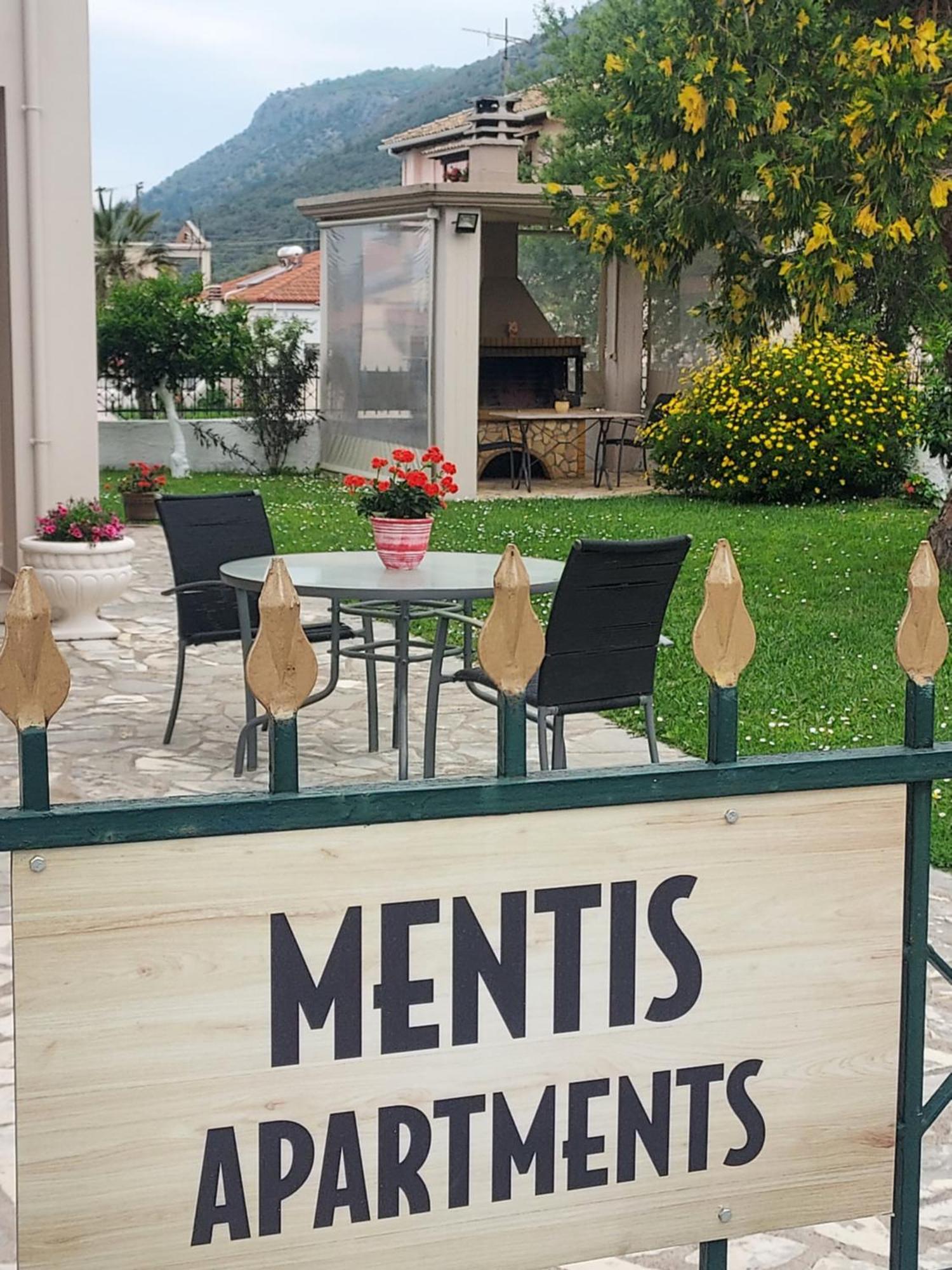Διαμέρισμα Μεντησ Igoemenitsa Buitenkant foto
